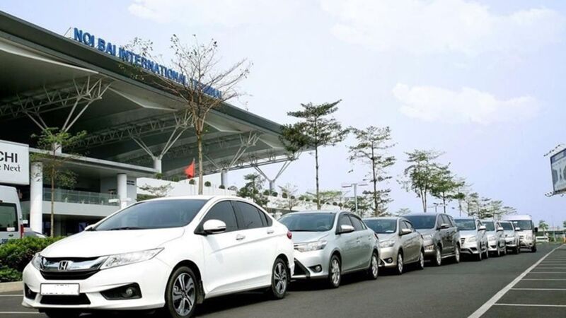 Các Loại Xe Đưa Đón Sân Bay Tiện Lợi, Phổ Biến