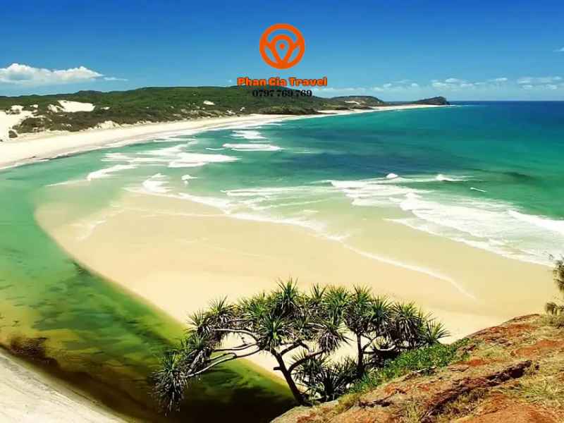 những bãi biển đẹp ở nha trang