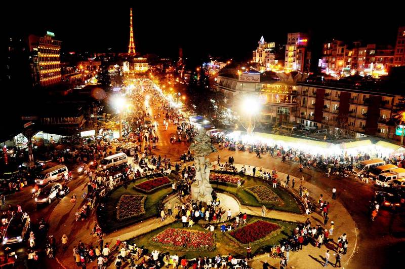 Chợ Đà Lạt - ẩm thực và văn hóa địa phương 