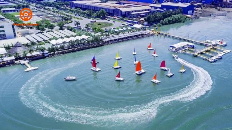 Bến thuyền Marina - Background sang chảnh như trời Tây