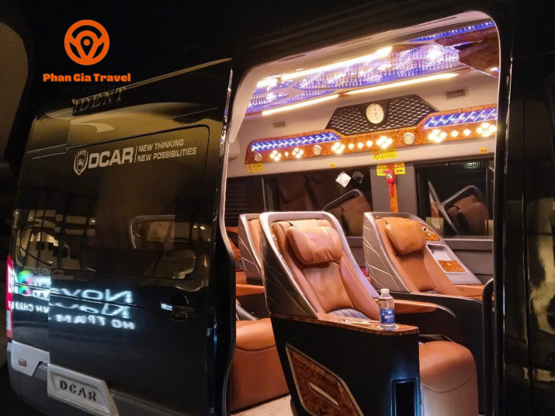Thuê xe Limousine: Trải nghiệm hành trình đẳng cấp