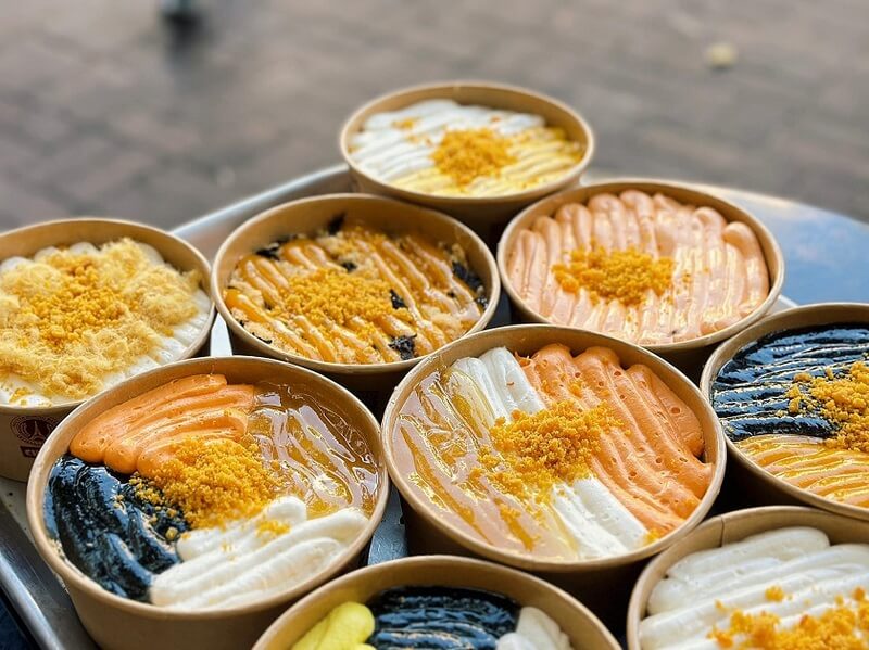 Bông lan trứng muối - Món ăn vặt nổi tiếng từ Vũng Tàu làm quà tặng