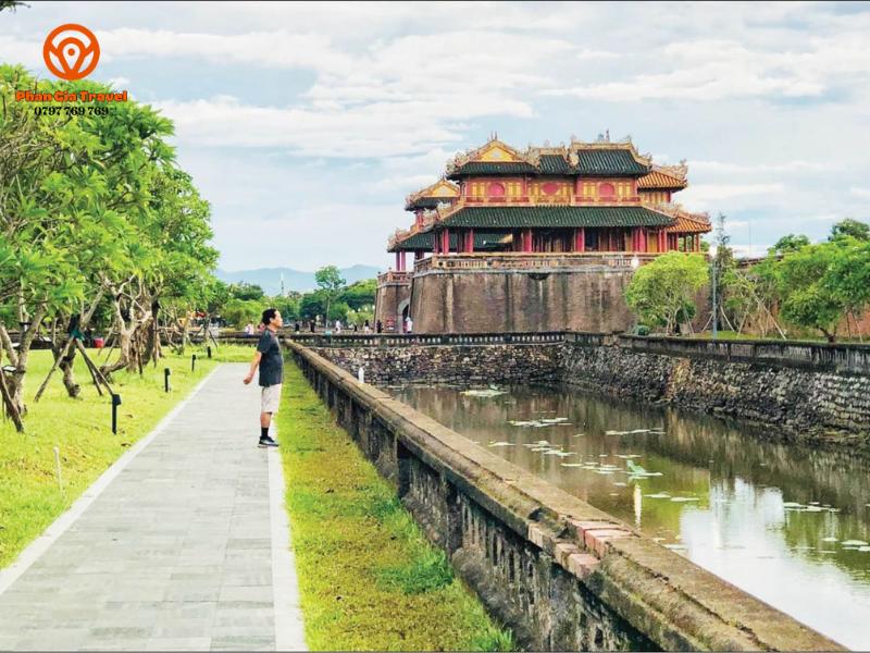 Miền Trung mùa hè: Bạn đã chọn được điểm đến cho mình?