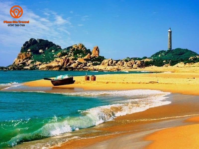 Phan Thiết (Mũi Né) - Trải nghiệm đồi cát và các resort sang trọng